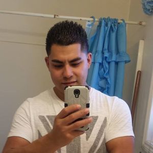 Meet your Posher, Gil